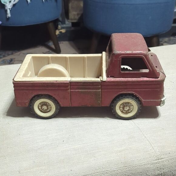 Structo Corvair Rampside Pickup truck 10 Inches Long - Picture 1 of 10